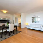 Mgh Luxury - Residenza La Perla Peschiera Lakefront Apartamento
