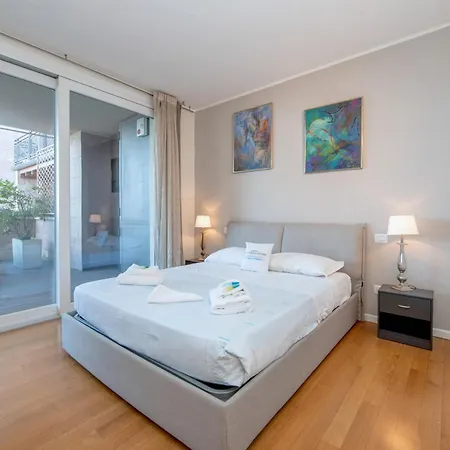 Mgh Luxury - Residenza La Perla Peschiera Lakefront *