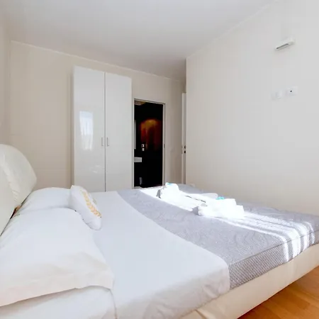 Mgh Luxury - Residenza La Perla Peschiera Lakefront * Peschiera del Garda
