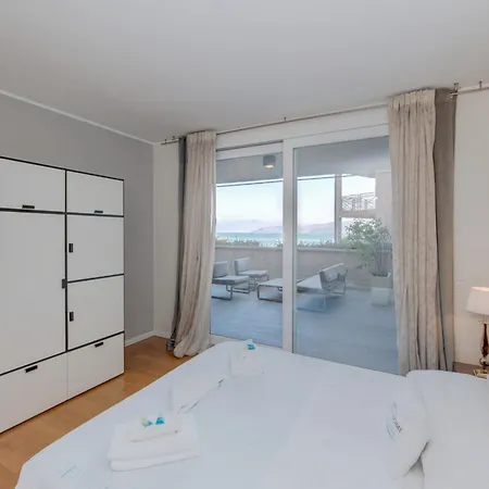 Mgh Luxury - Residenza La Perla Peschiera Lakefront Apartmán *