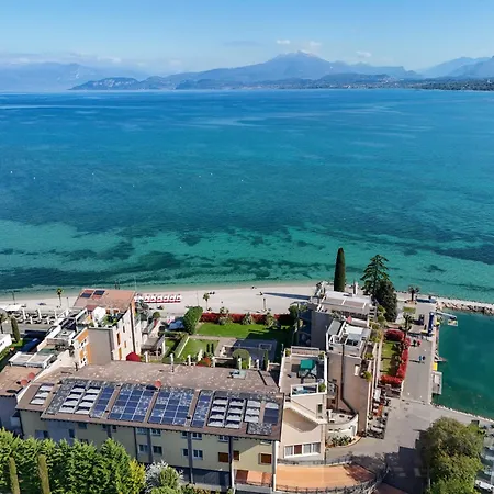 Mgh Luxury - Residenza La Perla Peschiera Lakefront Peschiera del Garda