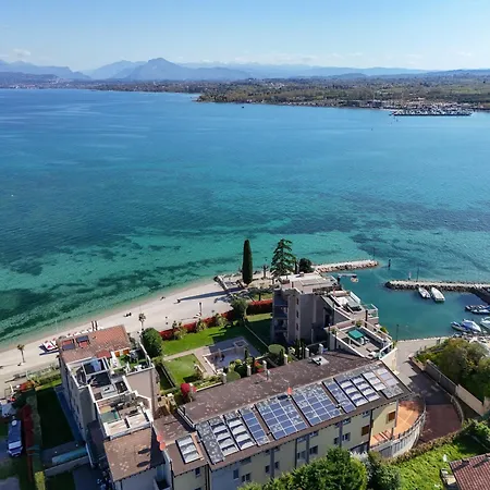 Mgh Luxury - Residenza La Perla Peschiera Lakefront Apartmán Peschiera del Garda
